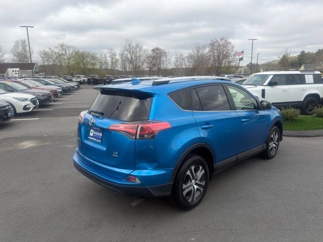 Used 2016 Toyota RAV4 LE AWD/4WD image 5