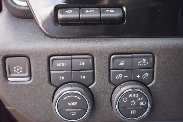 Used 2024 Chevrolet Silverado 1500 High Country w/ Technology Package image 30