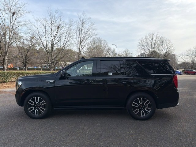 Used 2023 GMC Yukon AT4 w/ AT4 Premium Plus Package image 1