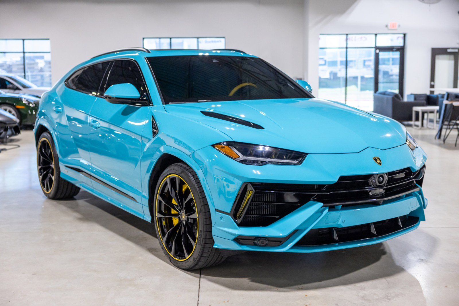 Used 2024 Lamborghini Urus S AWD/4WD image 10