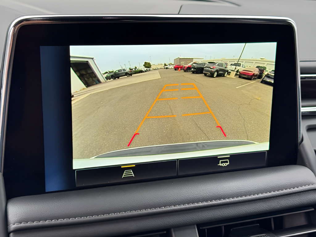 Used 2024 Chevrolet Tahoe LT RWD image 18