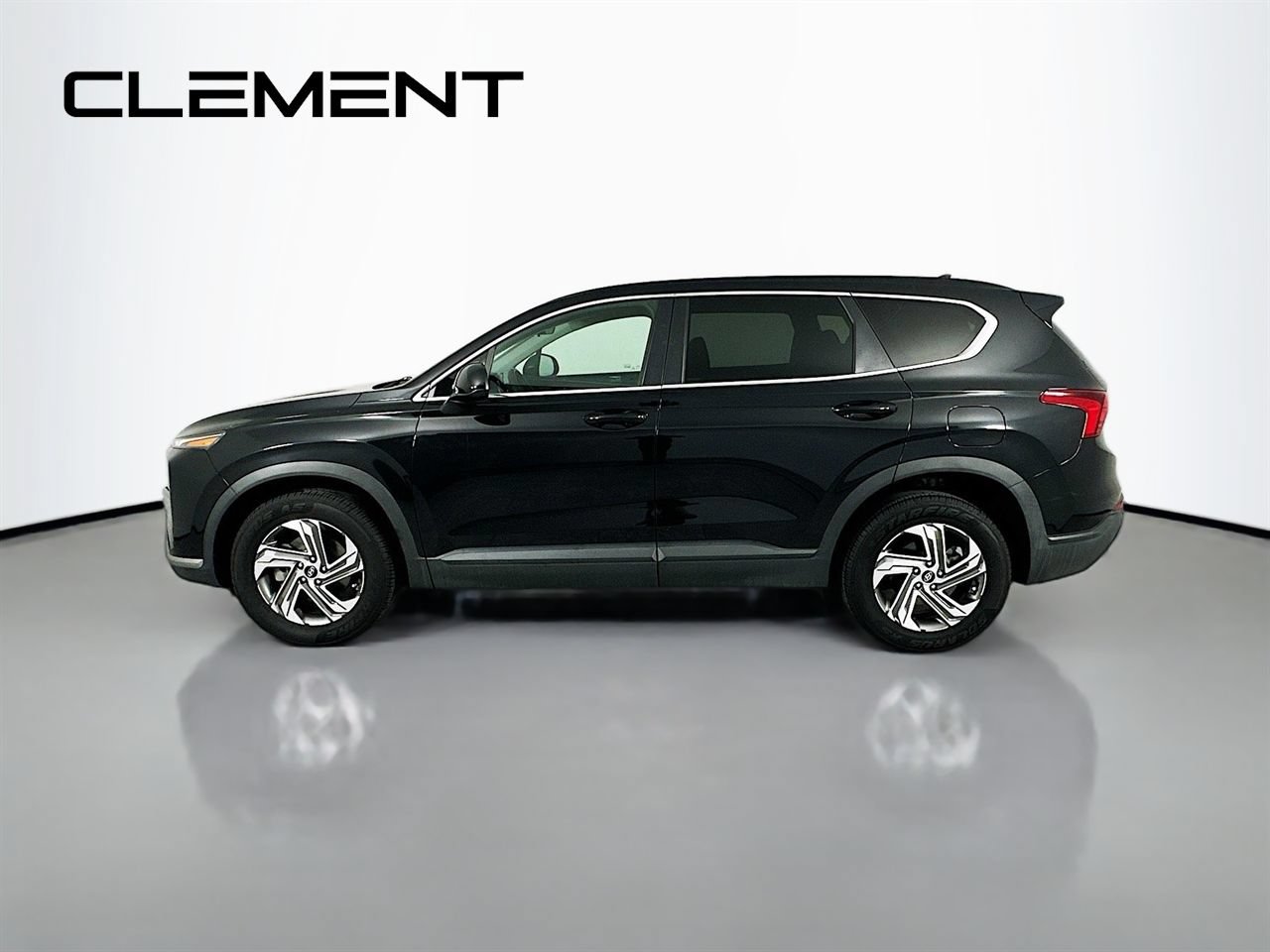 Used 2022 Hyundai Santa Fe SE FWD image 6