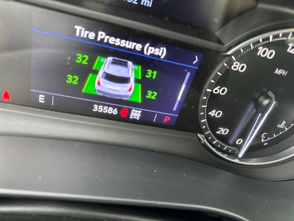 Certified 2023 Cadillac XT5 Premium Luxury w/ LPO, Floor Liner Package image 20