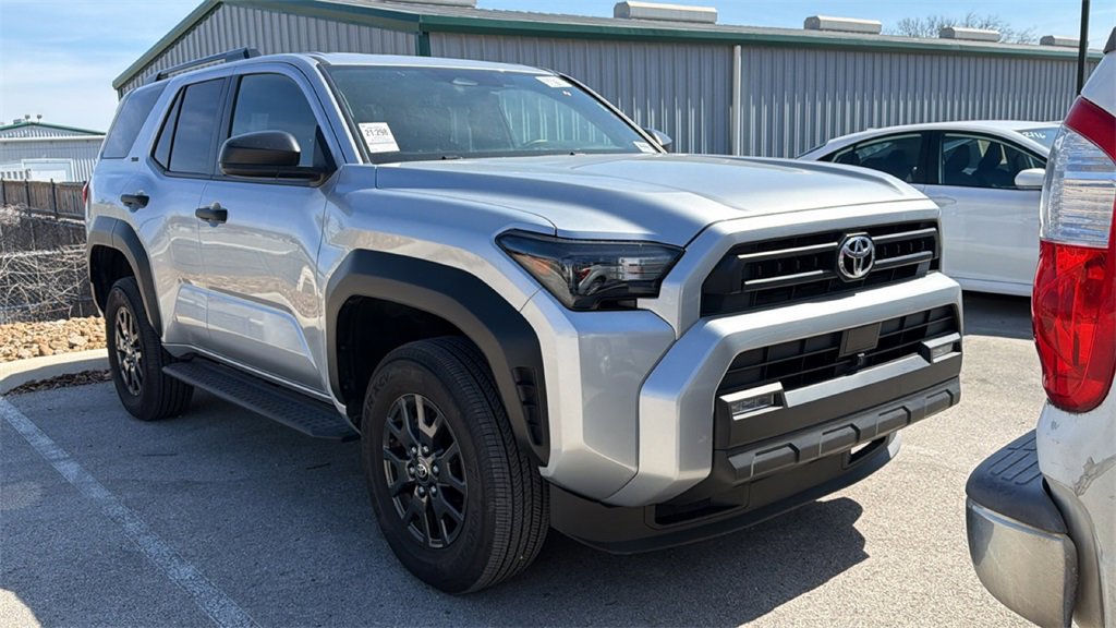 Used 2025 Toyota 4Runner SR5 image 2