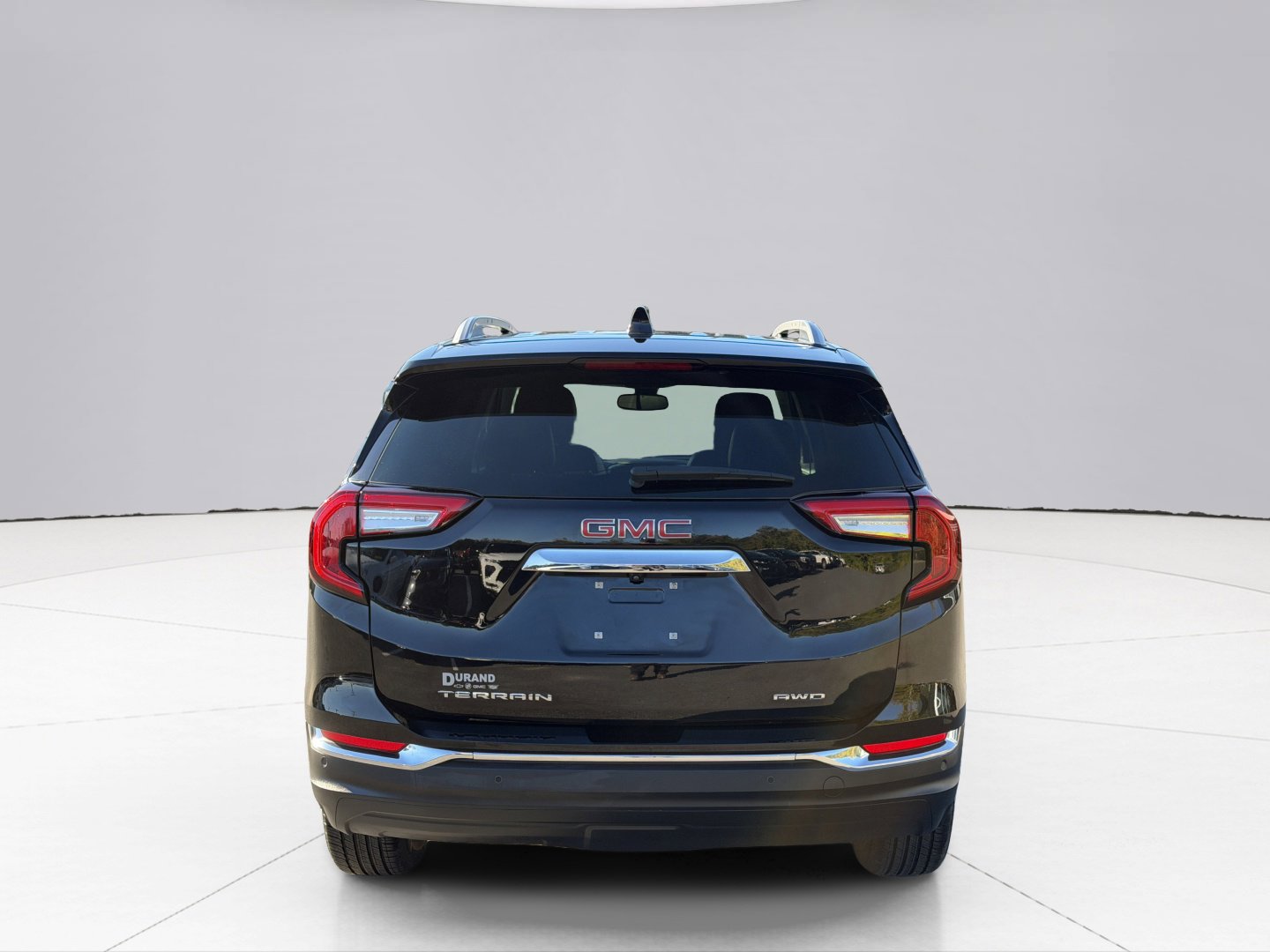 Used 2024 GMC Terrain SLT w/ Infotainment Package II image 11