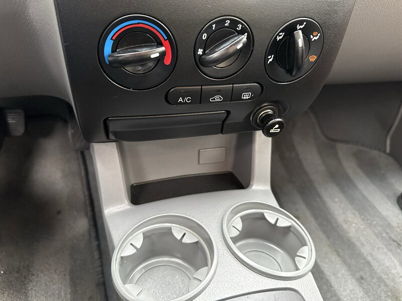 Used 2005 Kia Rio Sedan image 31