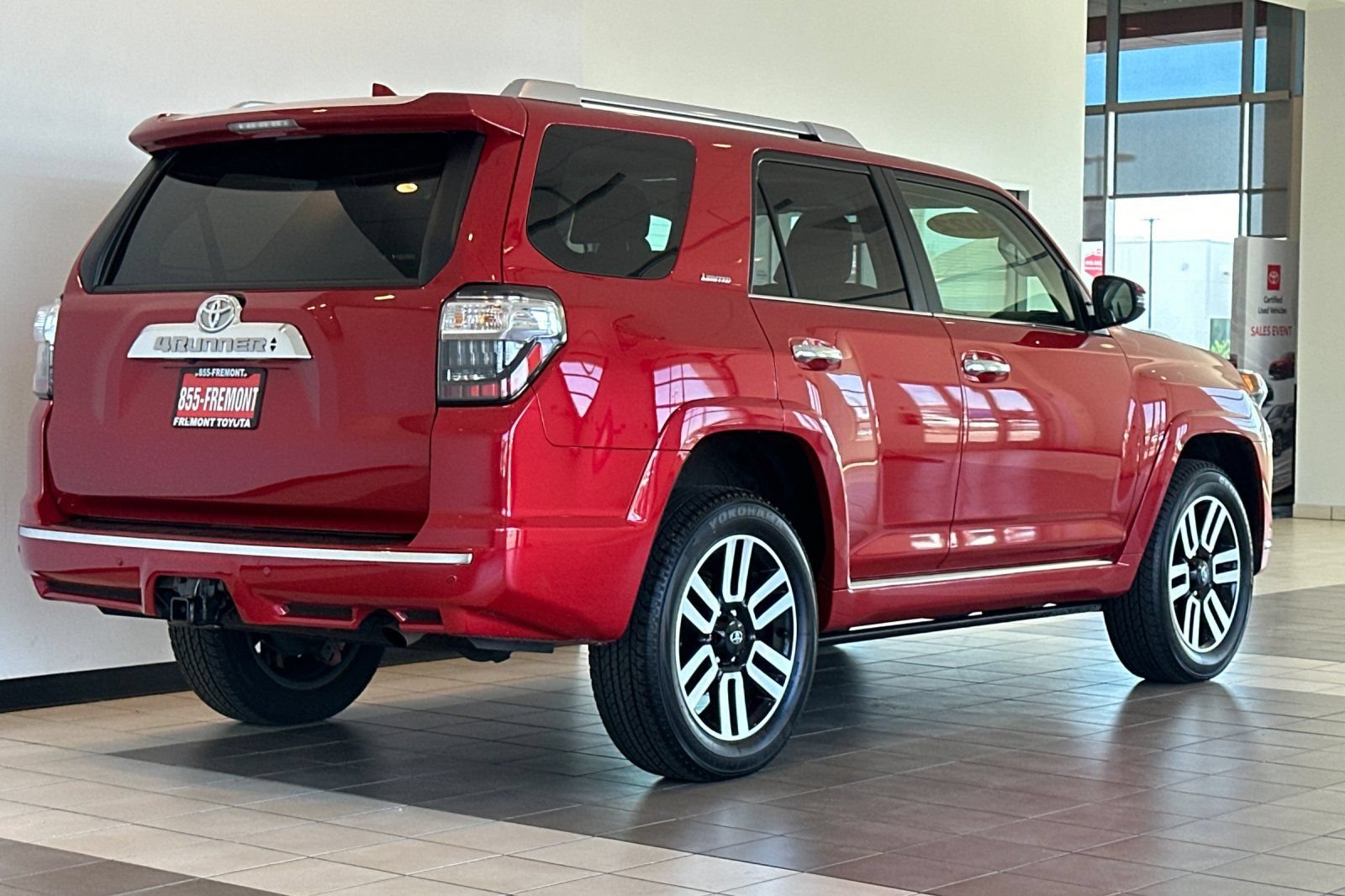 Certified 2022 Toyota 4Runner Limited AWD/4WD image 4