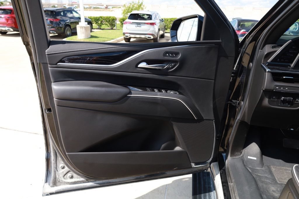 Used 2022 Cadillac Escalade ESV Sport w/ Touring Package RWD image 21