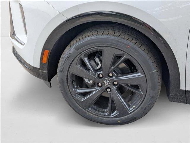 New 2025 Buick Envision Sport Touring image 10