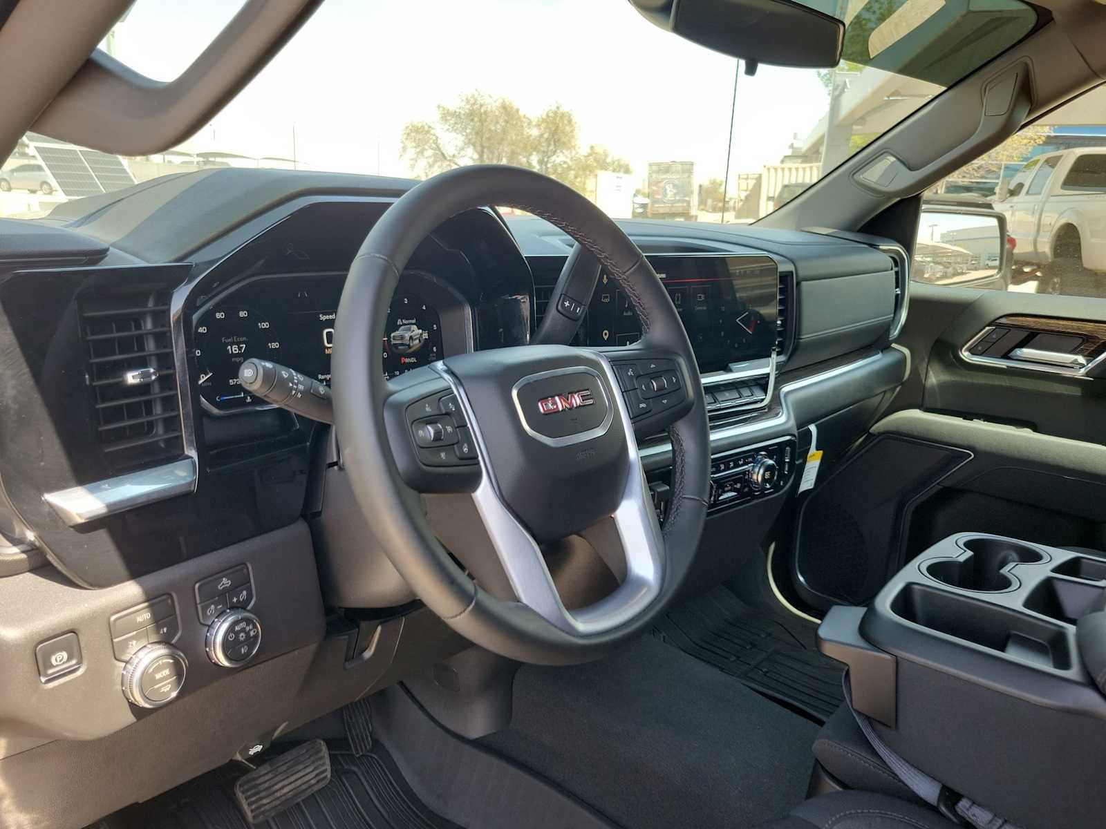 Used 2026 GMC Sierra 1500 Elevation image 11