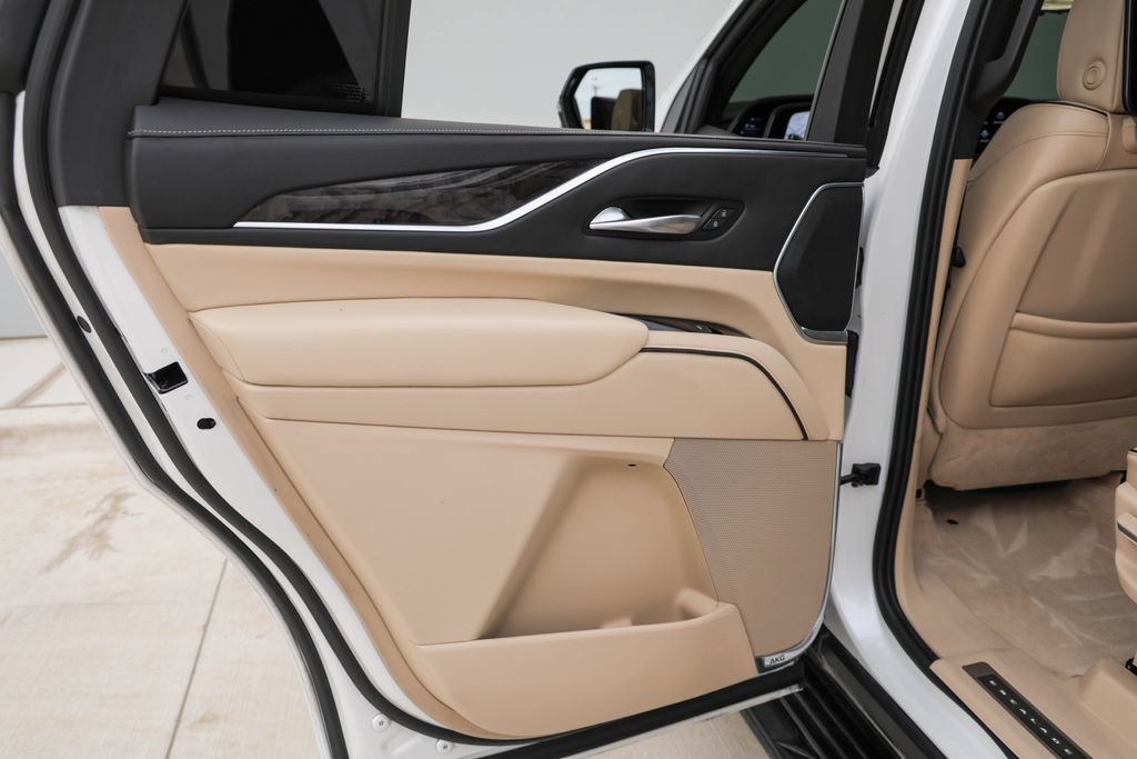 Used 2021 Cadillac Escalade Premium Luxury w/ Driver Assist Tech Package AWD/4WD image 29