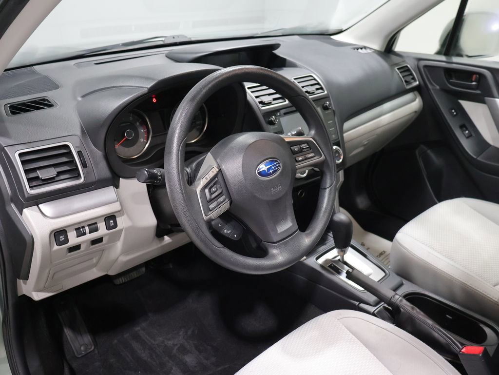 Used 2016 Subaru Forester 2.5i Premium image 16