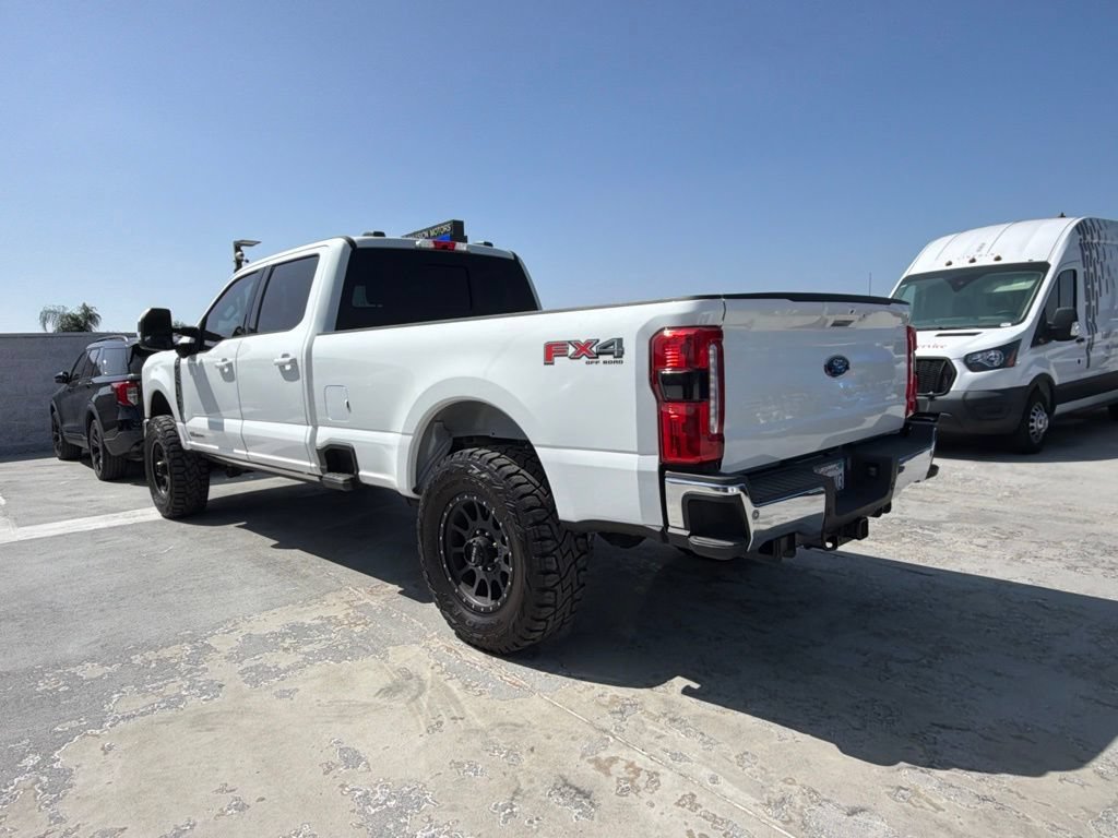 Used 2023 Ford F350 Lariat w/ Lariat Ultimate Package AWD/4WD image 4