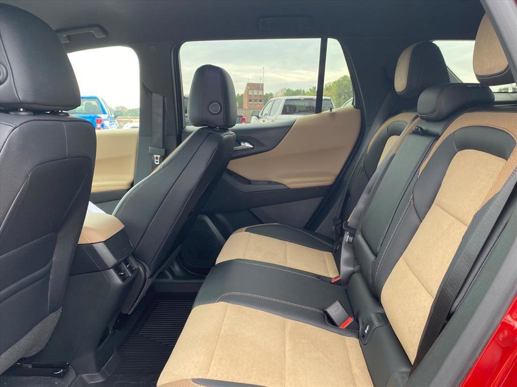 New 2026 Chevrolet Equinox ACTIV w/ Safety and Technology Package image 21