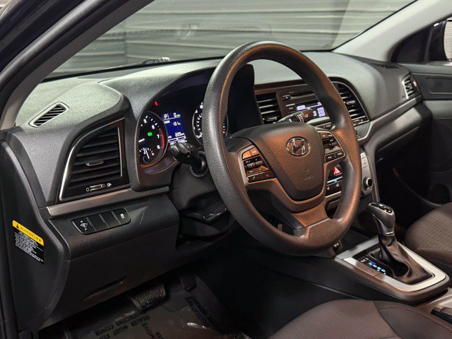 Used 2018 Hyundai Elantra SE w/ Cargo Package image 10