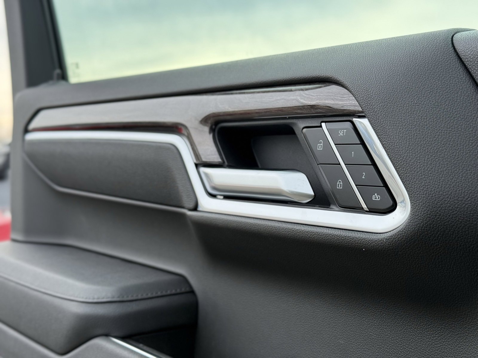 New 2026 Chevrolet Silverado 1500 LTZ w/ LTZ Premium Package image 12