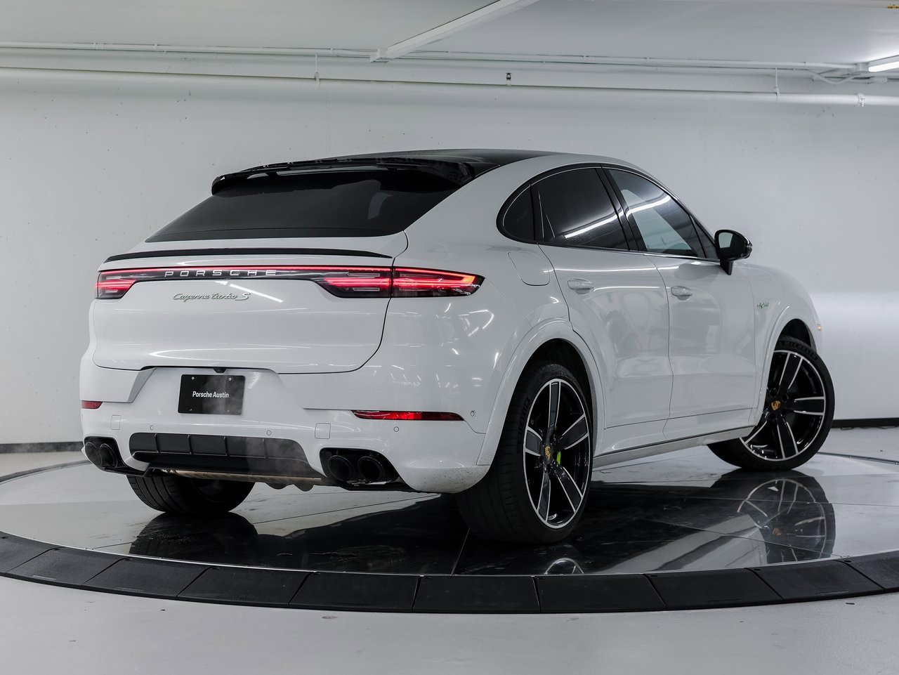 Certified 2022 Porsche Cayenne Turbo S image 7