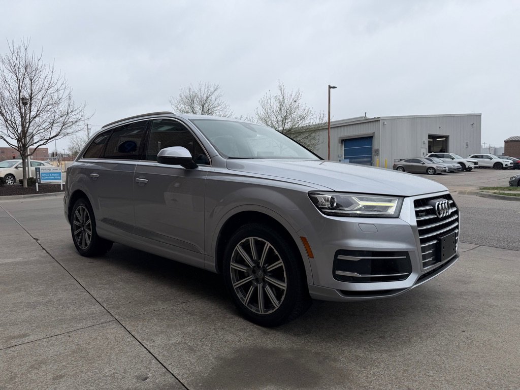 Used 2019 Audi Q7 3.0T Premium w/ Convenience Package AWD/4WD image 1