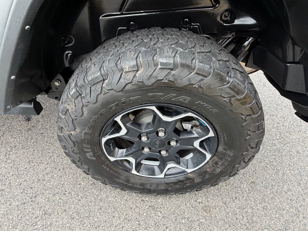 Used 2023 Jeep Wrangler Unlimited Rubicon 4xe image 14