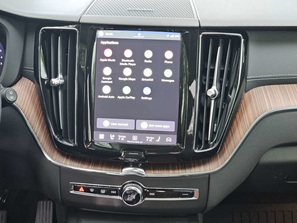 Certified 2023 Volvo XC60 B5 Ultimate w/ Climate Package FWD image 18