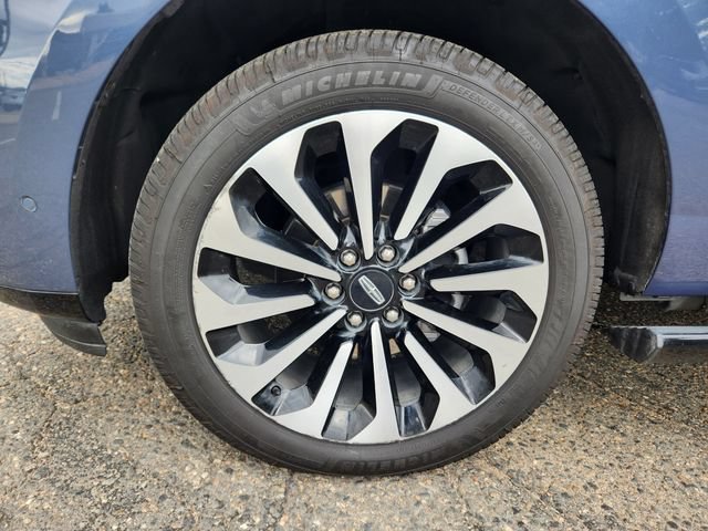 Certified 2023 Lincoln Navigator Reserve AWD/4WD image 20