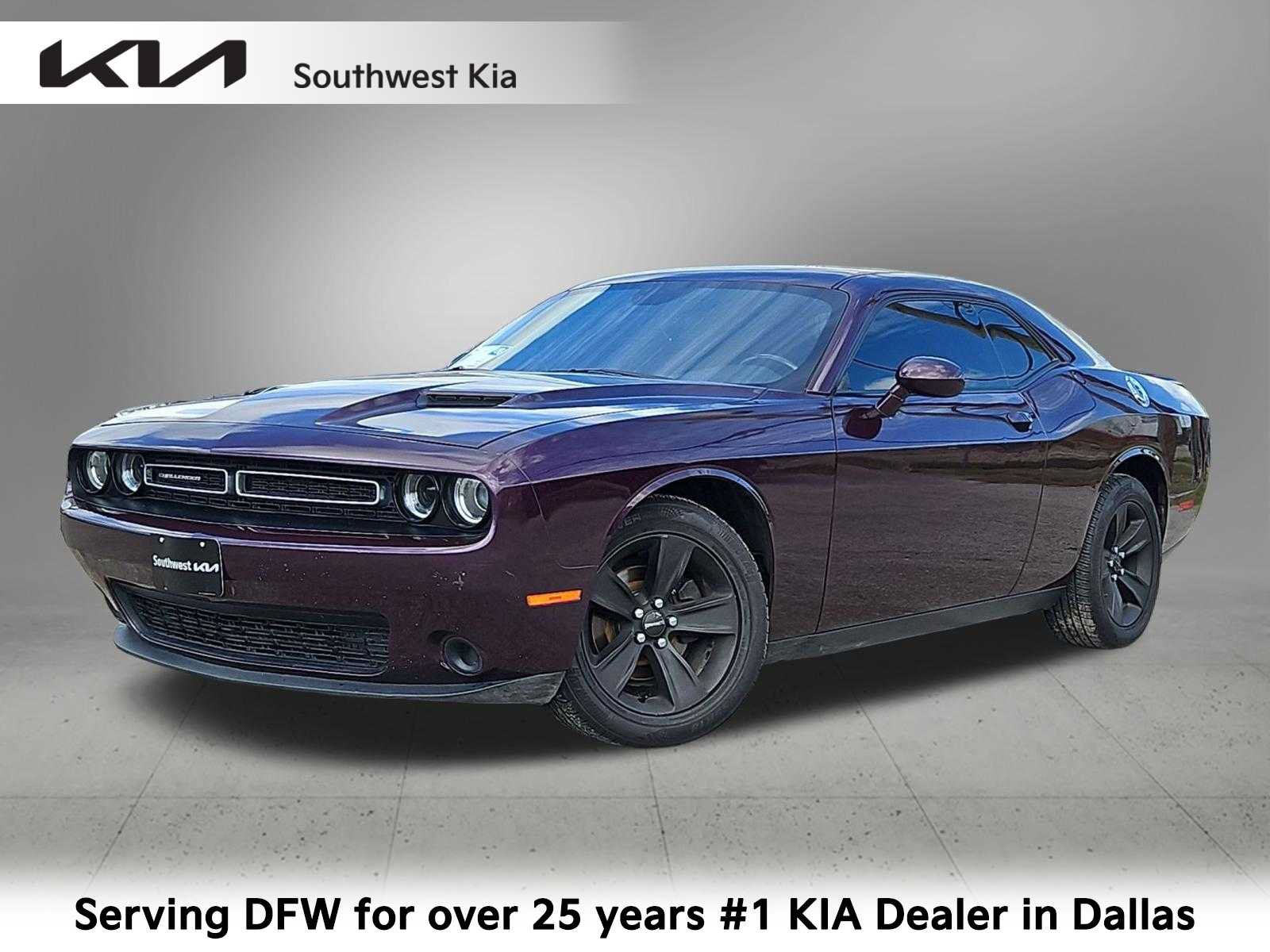 Used 2020 Dodge Challenger SXT RWD image 1