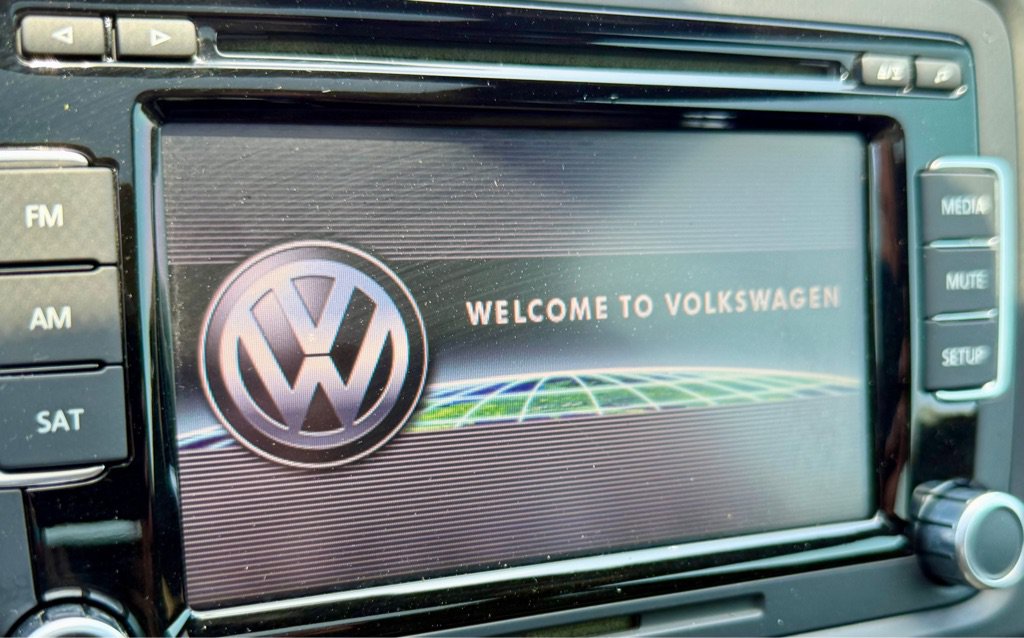Used 2011 Volkswagen Golf 2-Door FWD image 12