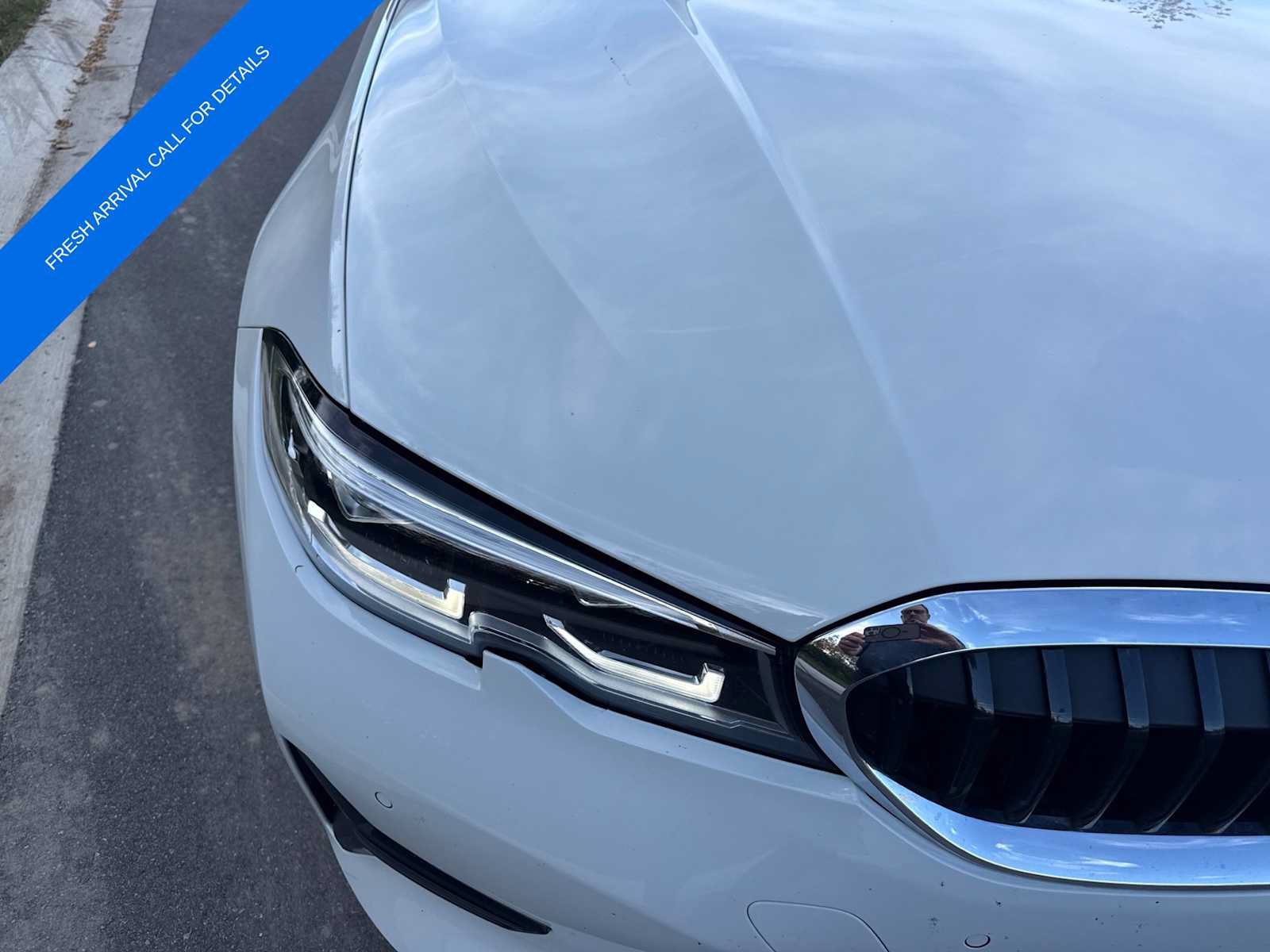 Used 2020 BMW 330i xDrive Sedan w/ Convenience Package AWD/4WD image 3