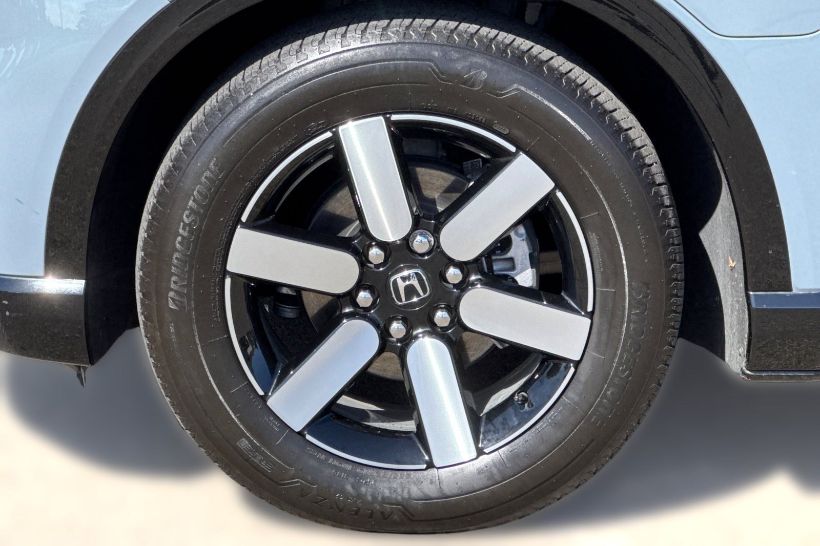 Certified 2024 Honda Prologue Touring image 12