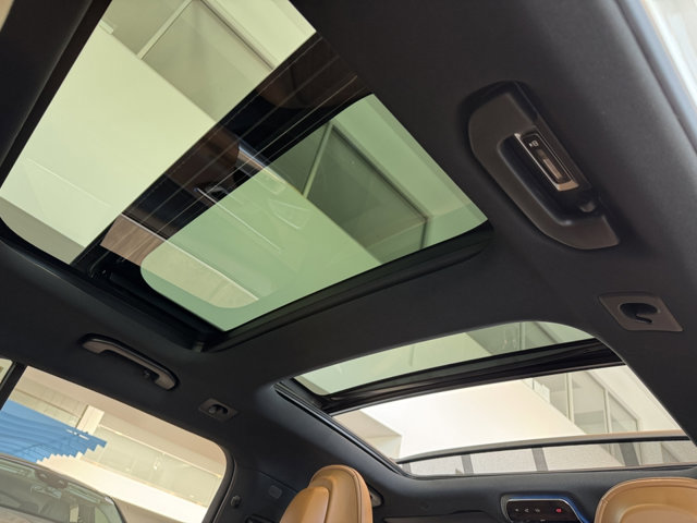 New 2026 Mercedes-Benz E 450 4MATIC All-Terrain Wagon image 3