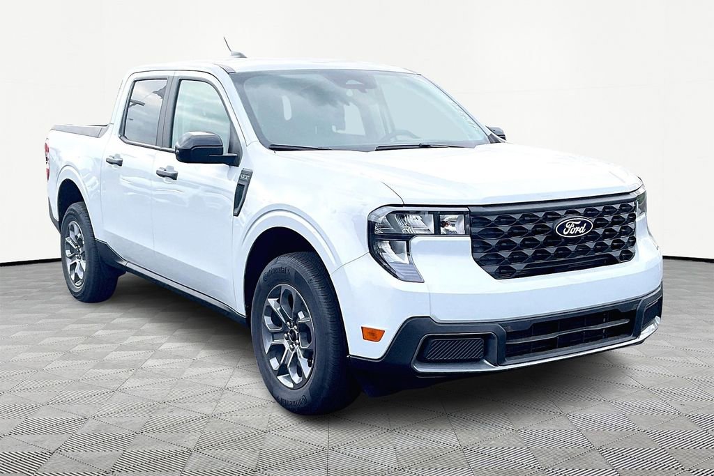 New 2025 Ford Maverick XLT w/ XLT Luxury Package