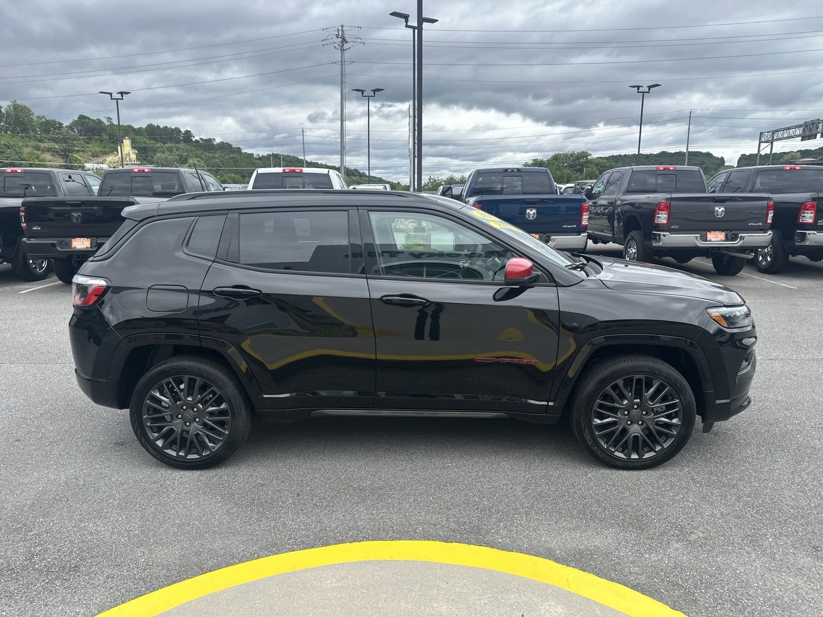 Used 2023 Jeep Compass Limited AWD/4WD image 6
