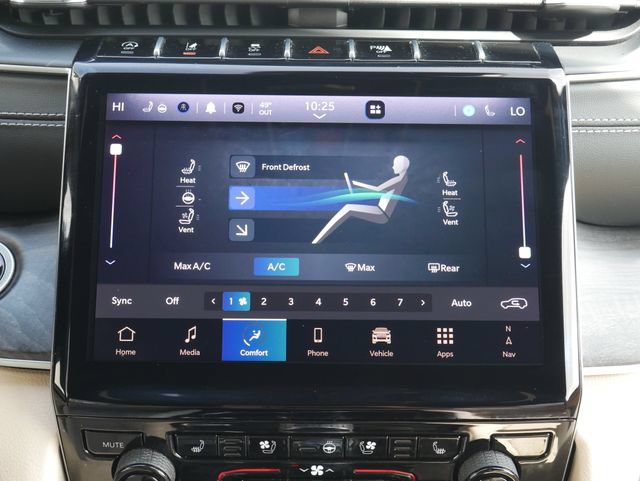 Used 2024 Jeep Grand Cherokee Limited w/ Luxury Tech Group II AWD/4WD image 22