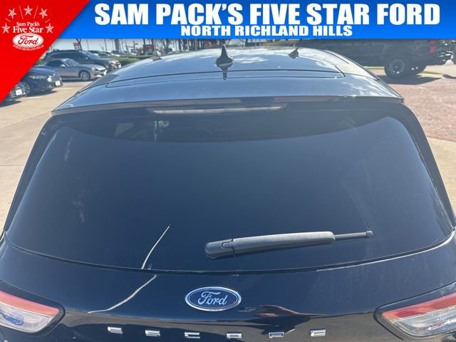 Used 2022 Ford Escape SE w/ SE Sport Appearance Package image 7