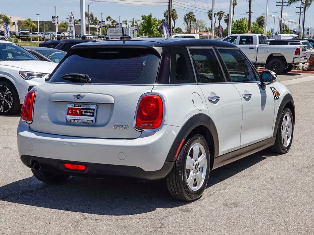 Used 2015 MINI Cooper 4-Door Hardtop FWD image 4