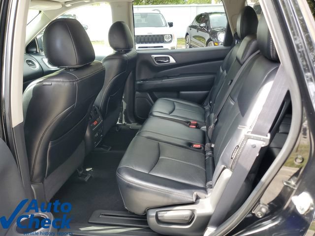 Used 2020 Nissan Pathfinder Platinum FWD image 13