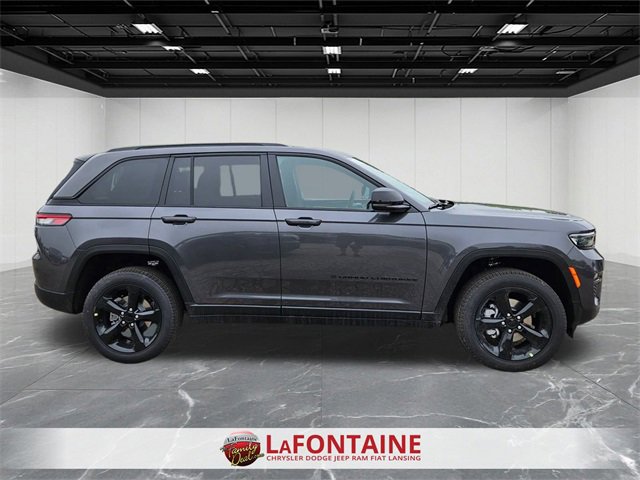 New 2025 Jeep Grand Cherokee Limited w/ Black Appearance Package image 6