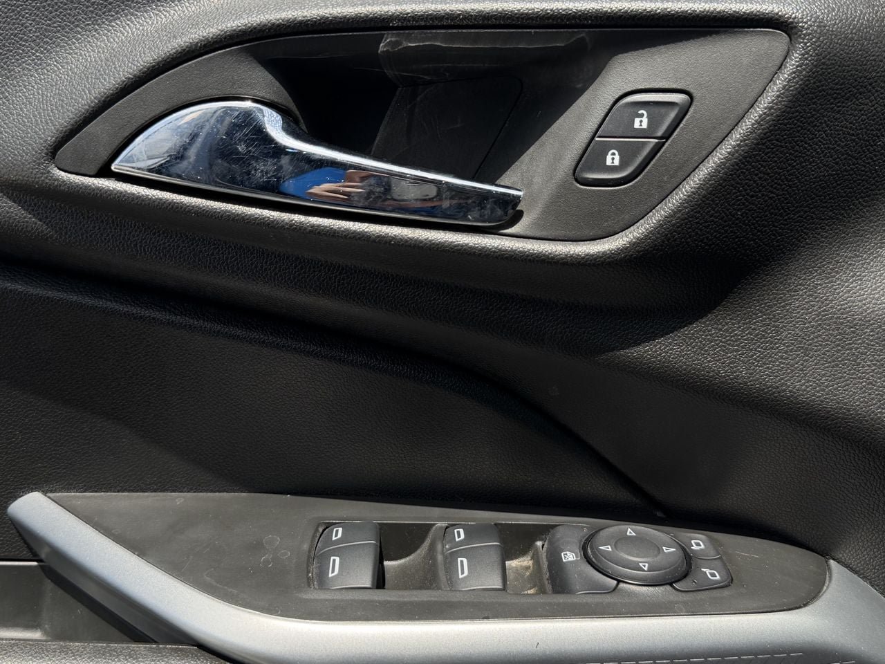 Used 2024 Chevrolet Trax RS w/ Driver Confidence Package FWD image 21