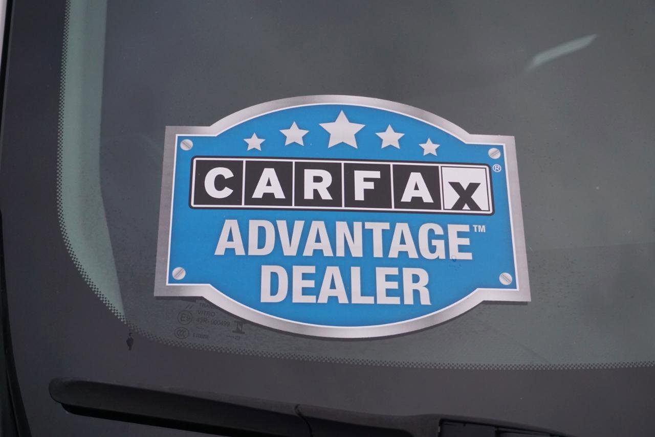 Used 2023 GMC Terrain SLE w/ Driver Convenience Package image 25