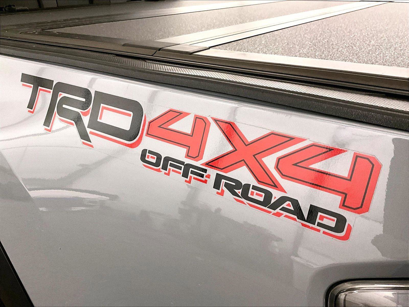 Used 2020 Toyota Tacoma TRD Off-Road AWD/4WD image 14