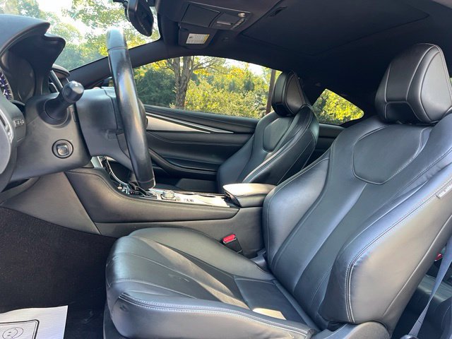 Used 2017 INFINITI Q60 2.0t w/ Premium Plus Package 2.0T AWD/4WD image 13