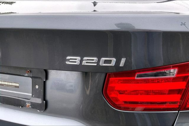 Used 2014 BMW 320i xDrive Sedan image 23