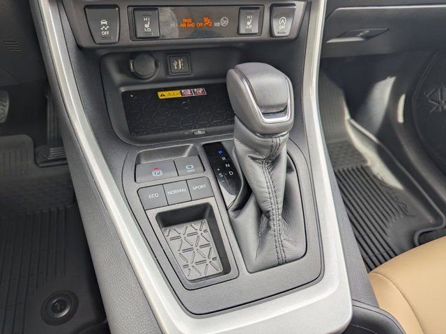 Used 2025 Toyota RAV4 XLE Premium w/ Weather Package FWD image 26