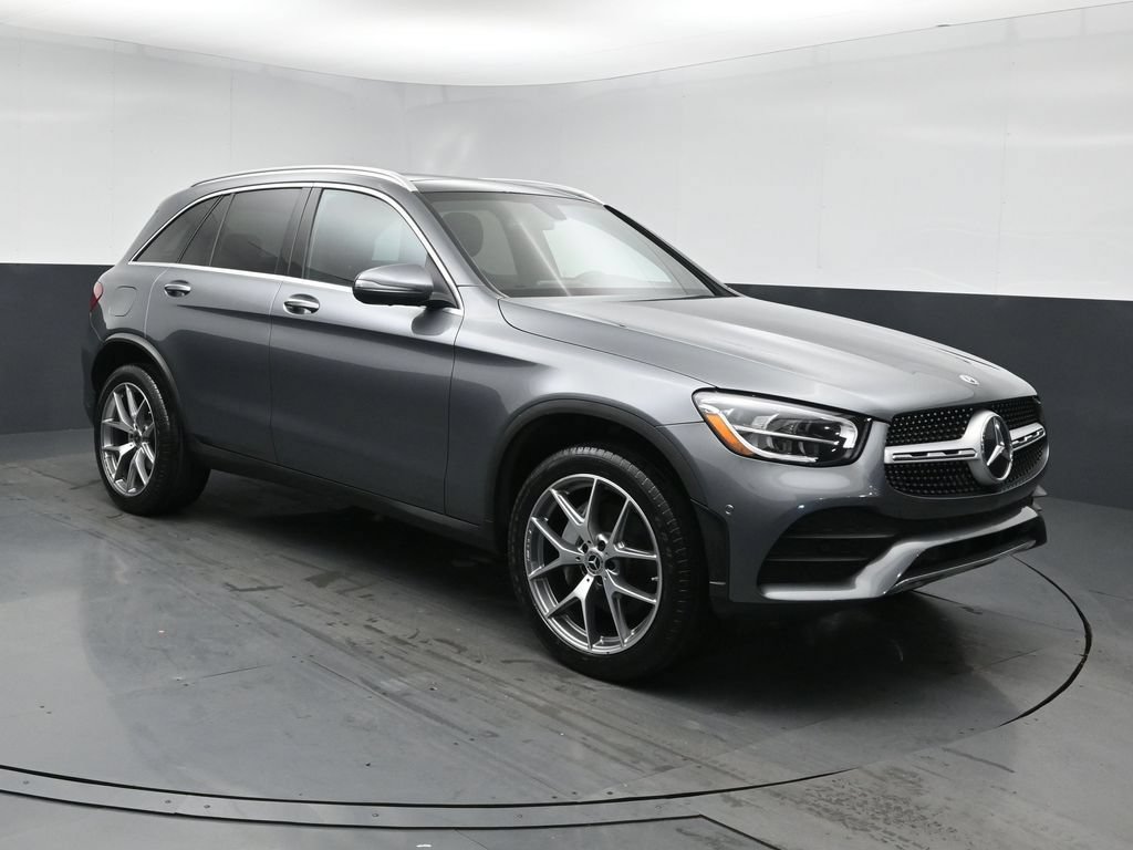 Used 2021 Mercedes-Benz GLC 300 4MATIC w/ AMG Line image 2