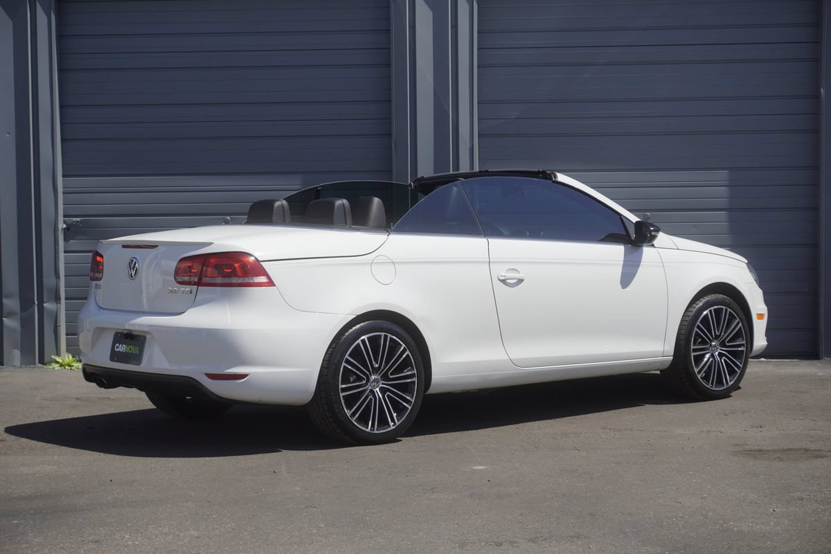 Used 2013 Volkswagen Eos FWD image 7