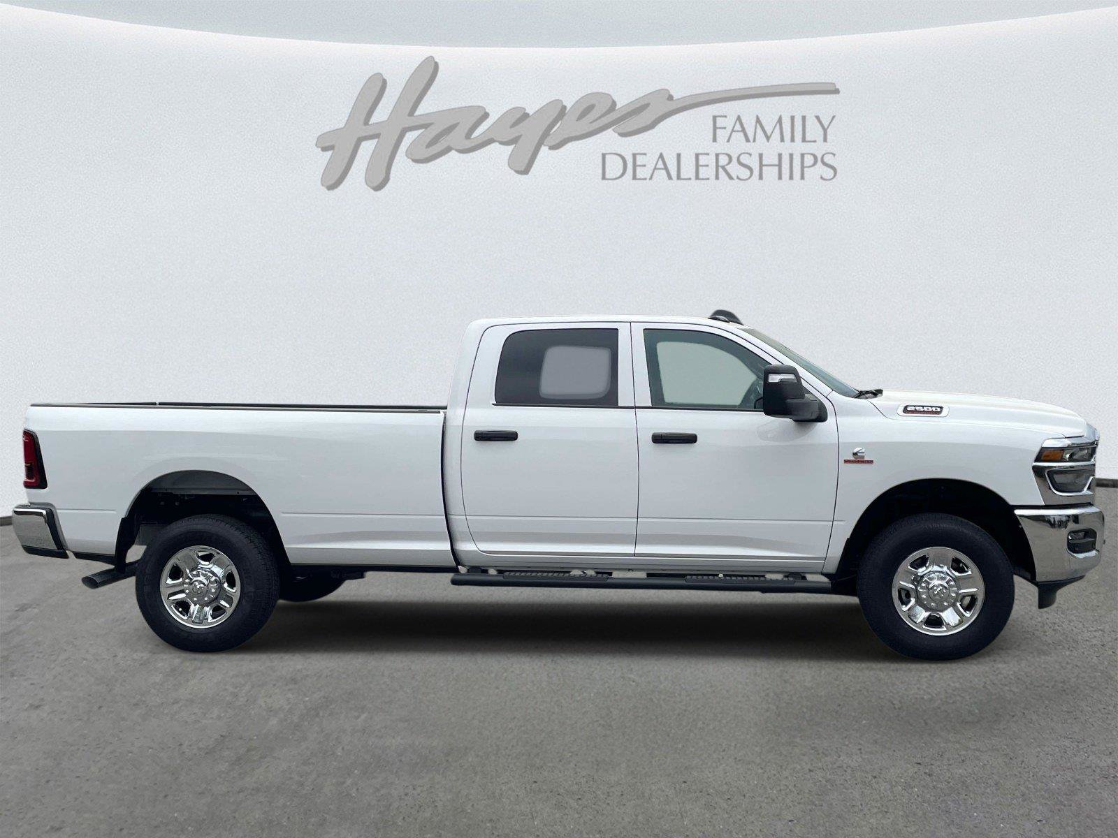 New 2026 RAM 2500 Tradesman AWD/4WD image 3
