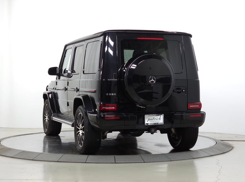 Used 2022 Mercedes-Benz G 550 image 3