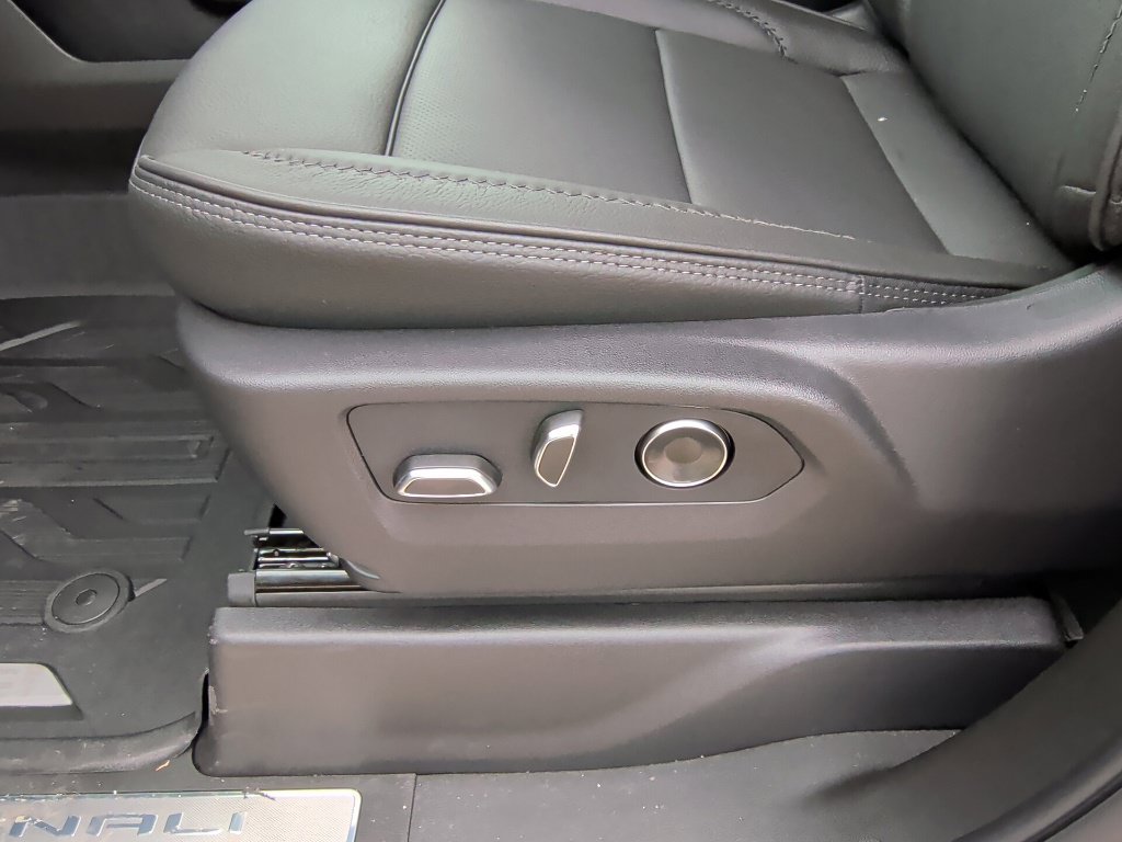 New 2026 GMC Sierra 1500 Denali AWD/4WD image 14