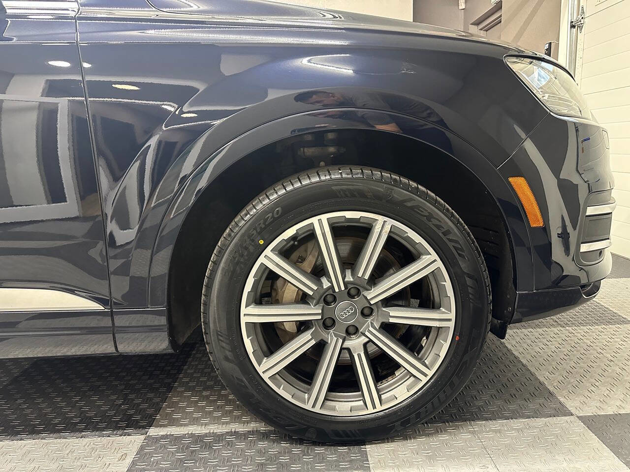 Used 2017 Audi Q7 3.0T Prestige AWD/4WD image 6