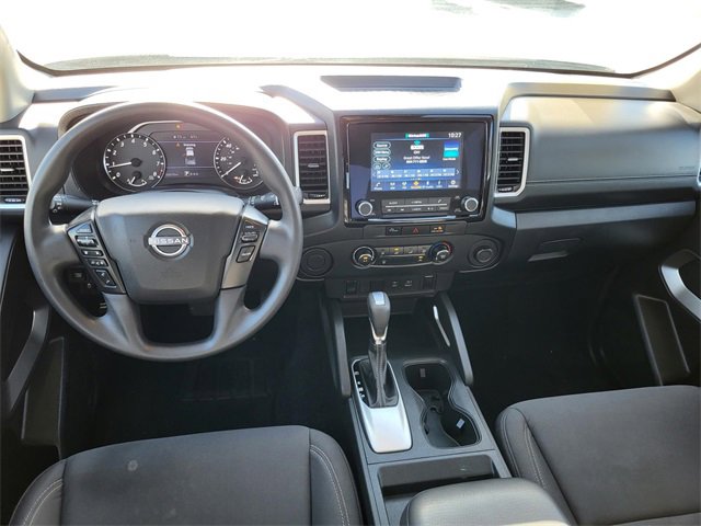 Used 2023 Nissan Frontier SV image 12